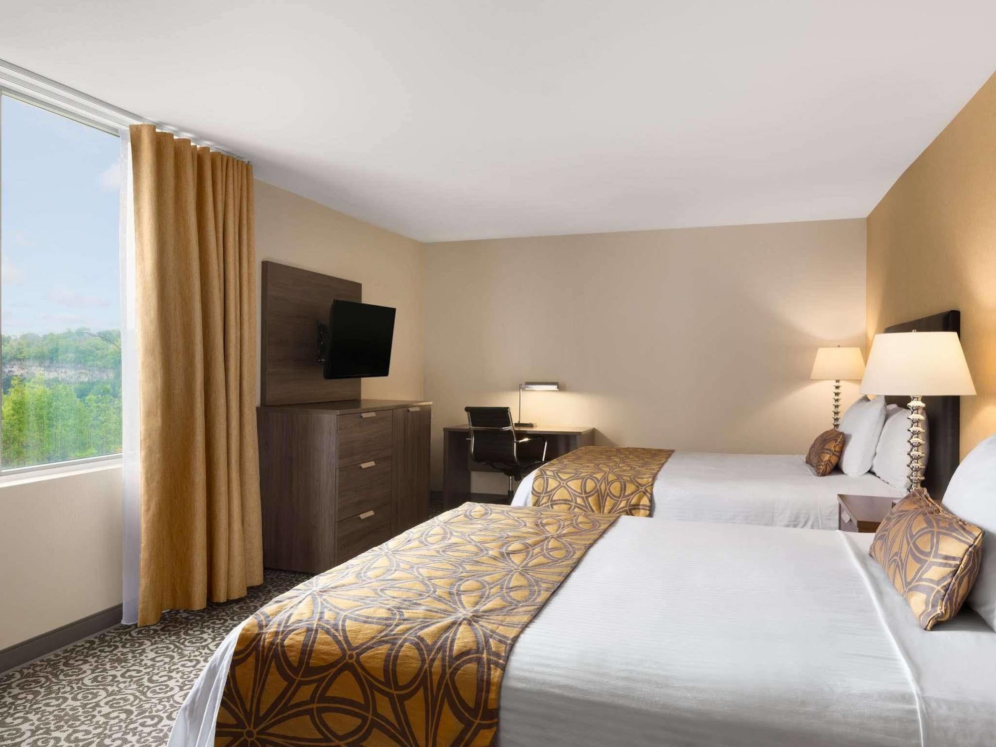 Travelodge By Wyndham Niagara Falls Fallsview Εξωτερικό φωτογραφία